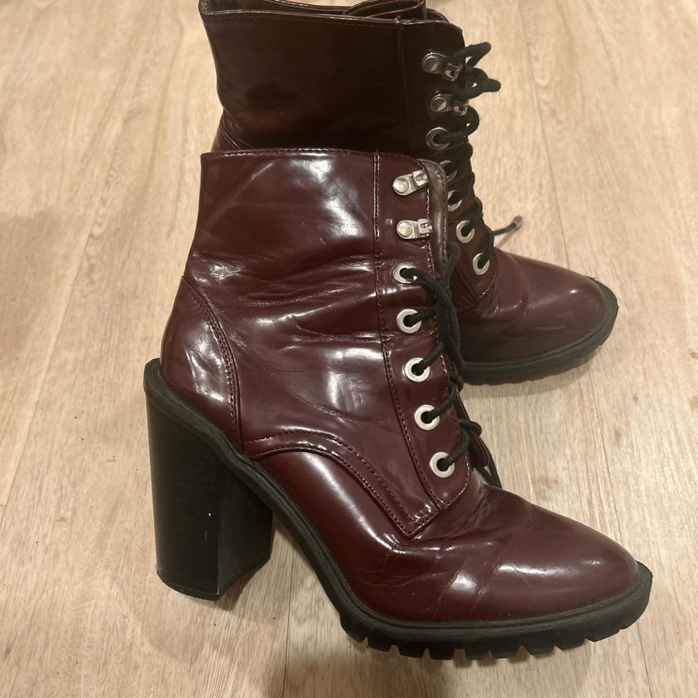 Women's Burgundy Lace-Up Ankle Boots